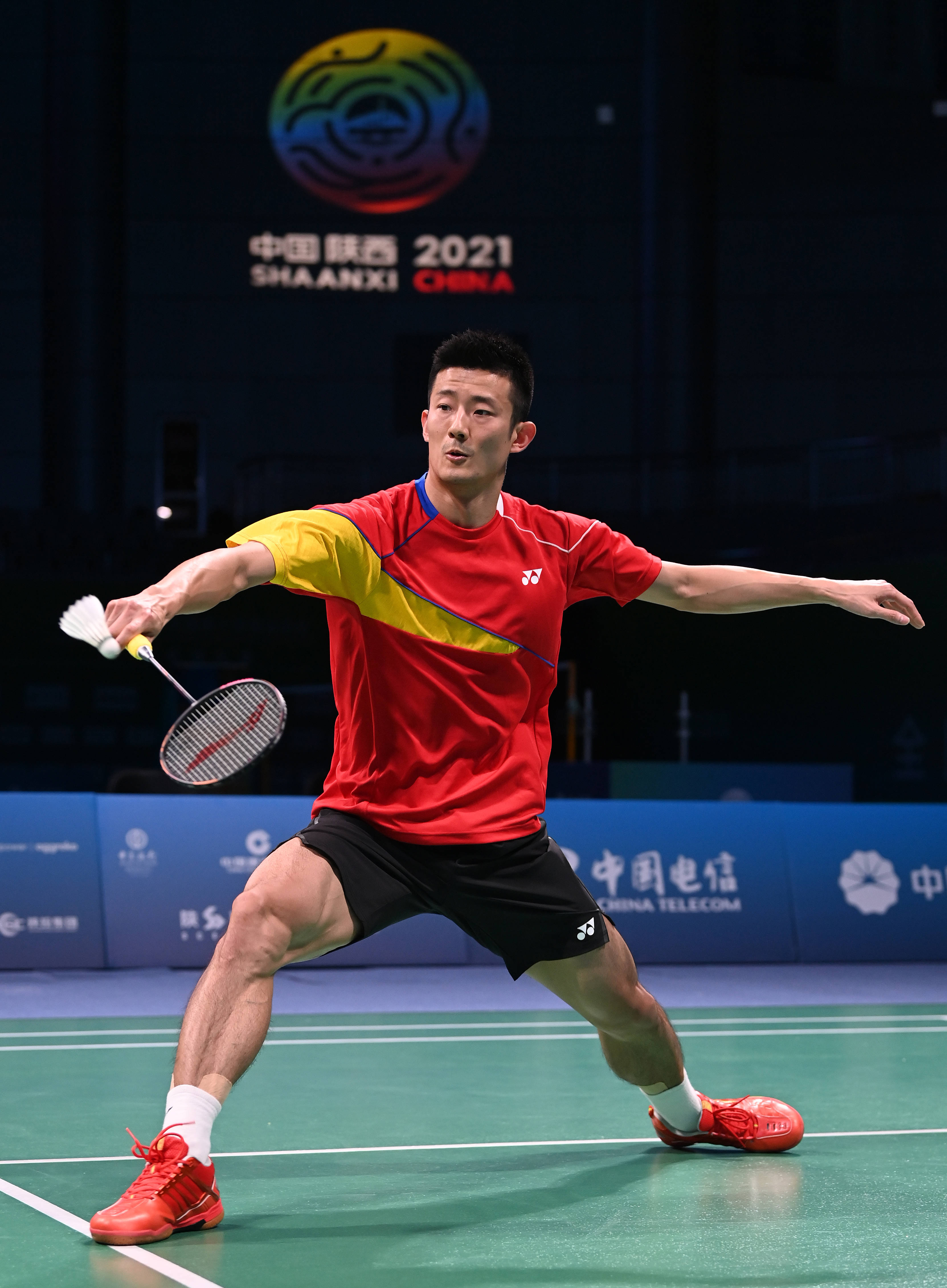 爱游戏大厅-印尼羽毛球队完胜英格兰羽毛球队，谌龙打破历史纪录