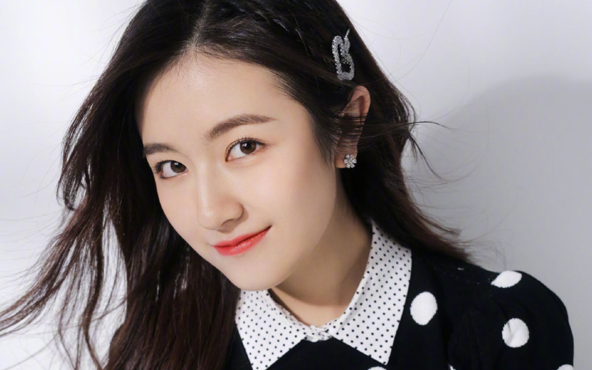 爱游戏下载-新纪元，当代码与草坪在美加墨完成交接 罗德里接管的不只是比赛