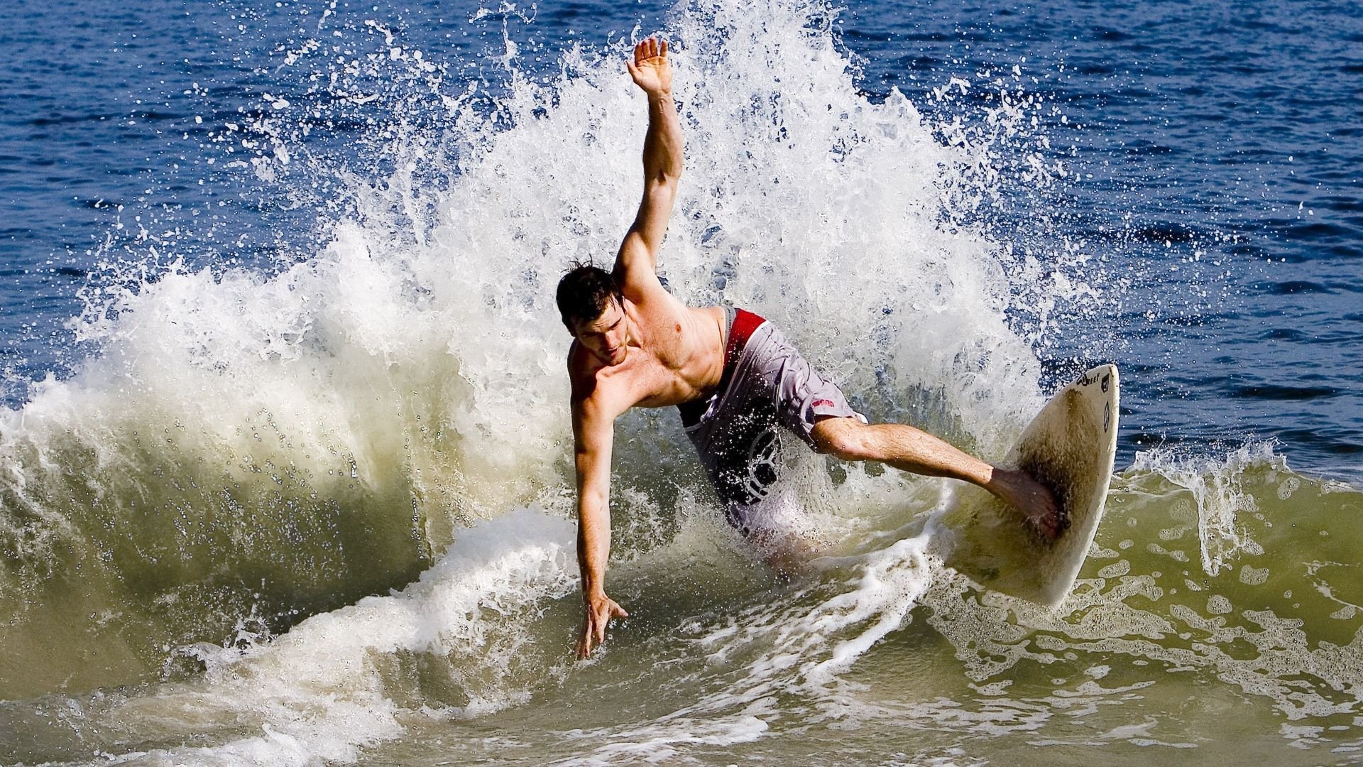 寂静与轰鸣,奥亚尔萨瓦尔的爆发,与塞内加尔击碎荷兰的夜晚