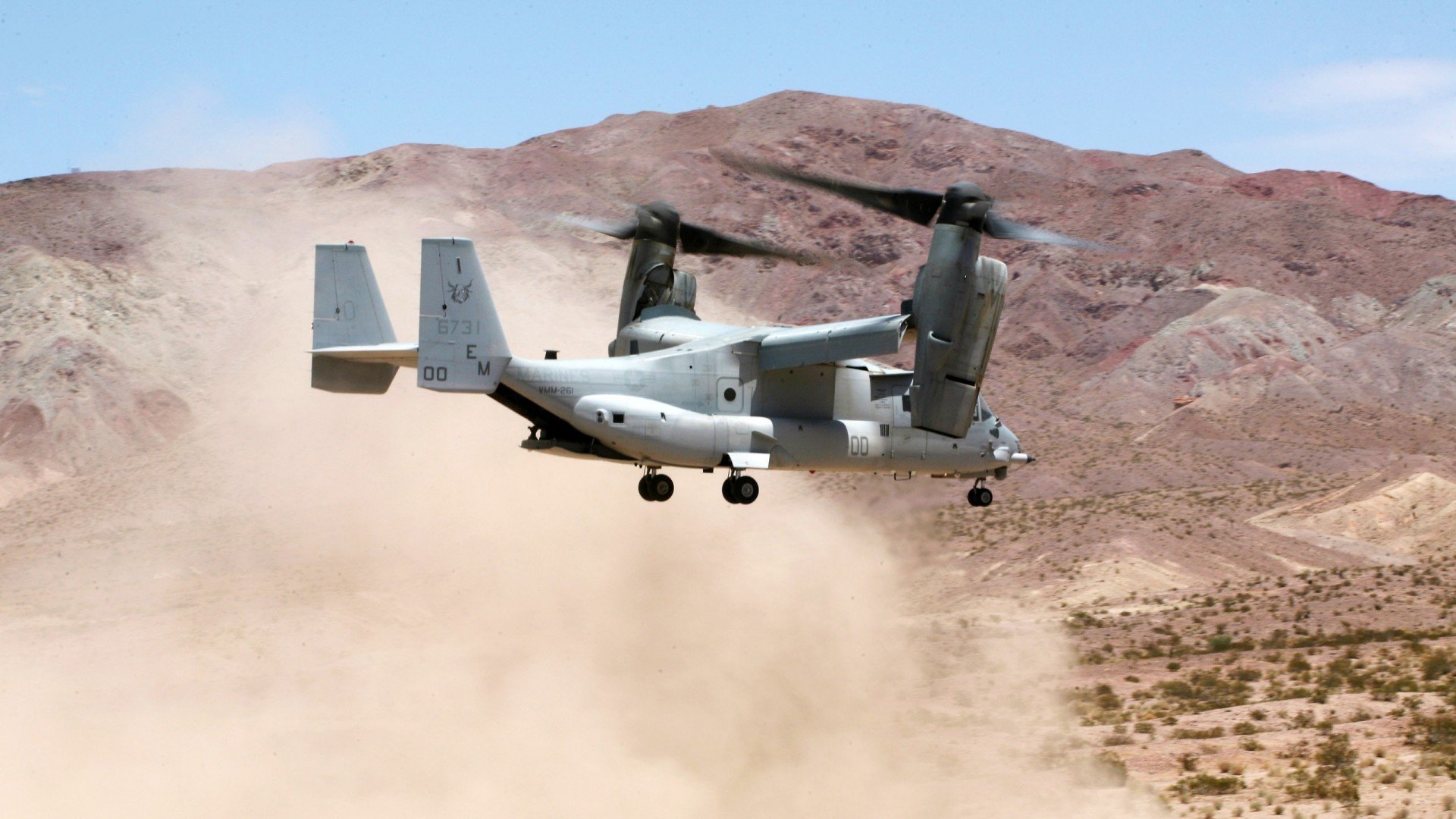 霍勒迪的指挥，当年度焦点之战响起，他成为整支交响乐团的节拍器